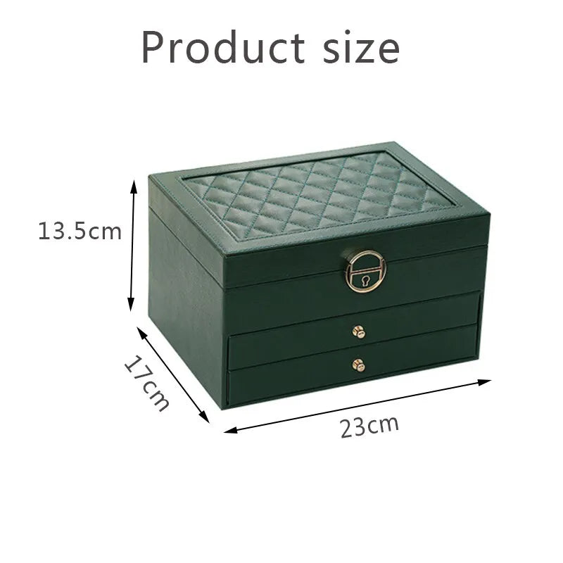 Elegant smyckesask i minimalistisk design, kompletterar modern inredning.