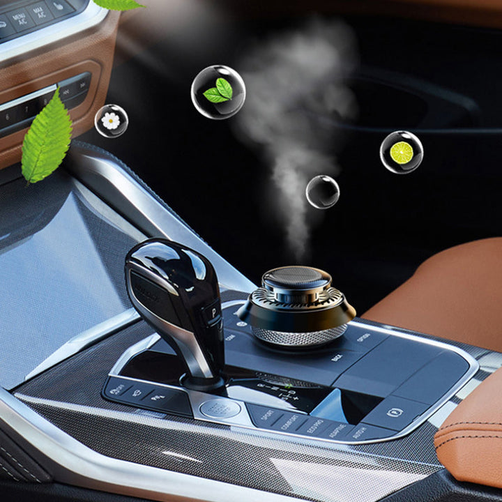 "Elegant, solcellsdriven bil diffuser i svart och vitt, erbjuder uppfriskande doft och minskar stress under bilresor."