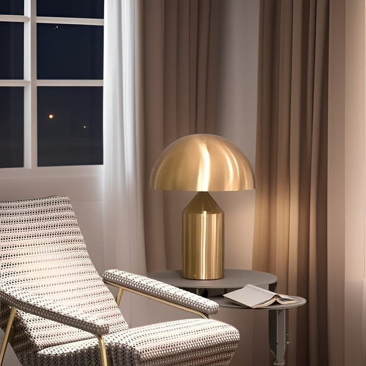 Elegant svamp bordslampa med LED, justerbart ljus och touchkontroll för modern inredning.