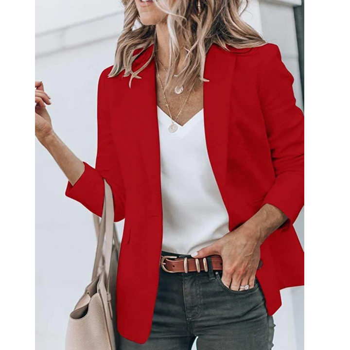Kvinnors blazer i en smickrande silhuett, idealisk för arbetskläder och en tidlös look.