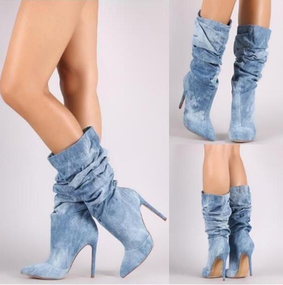 Kvinnors mode stövlar i stiletto design med bekväm mellanhög klack, idealiska för höst- och vintermode.