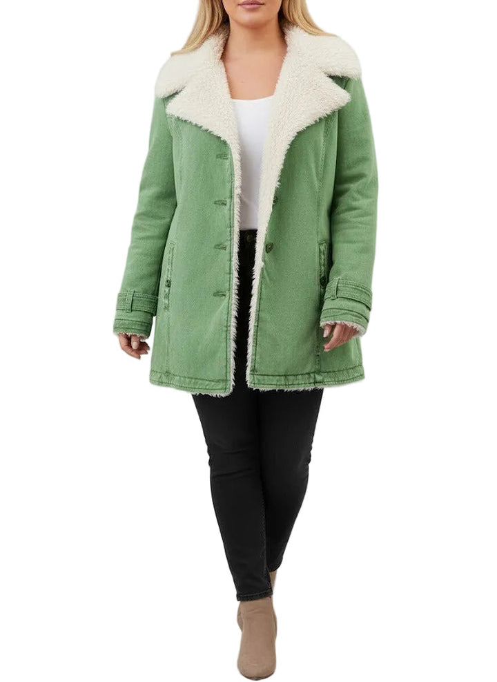 Elegant svart vinterjacka med mysigt sherpafoder för kvinnor, perfekt för kallt väder och höstmode.