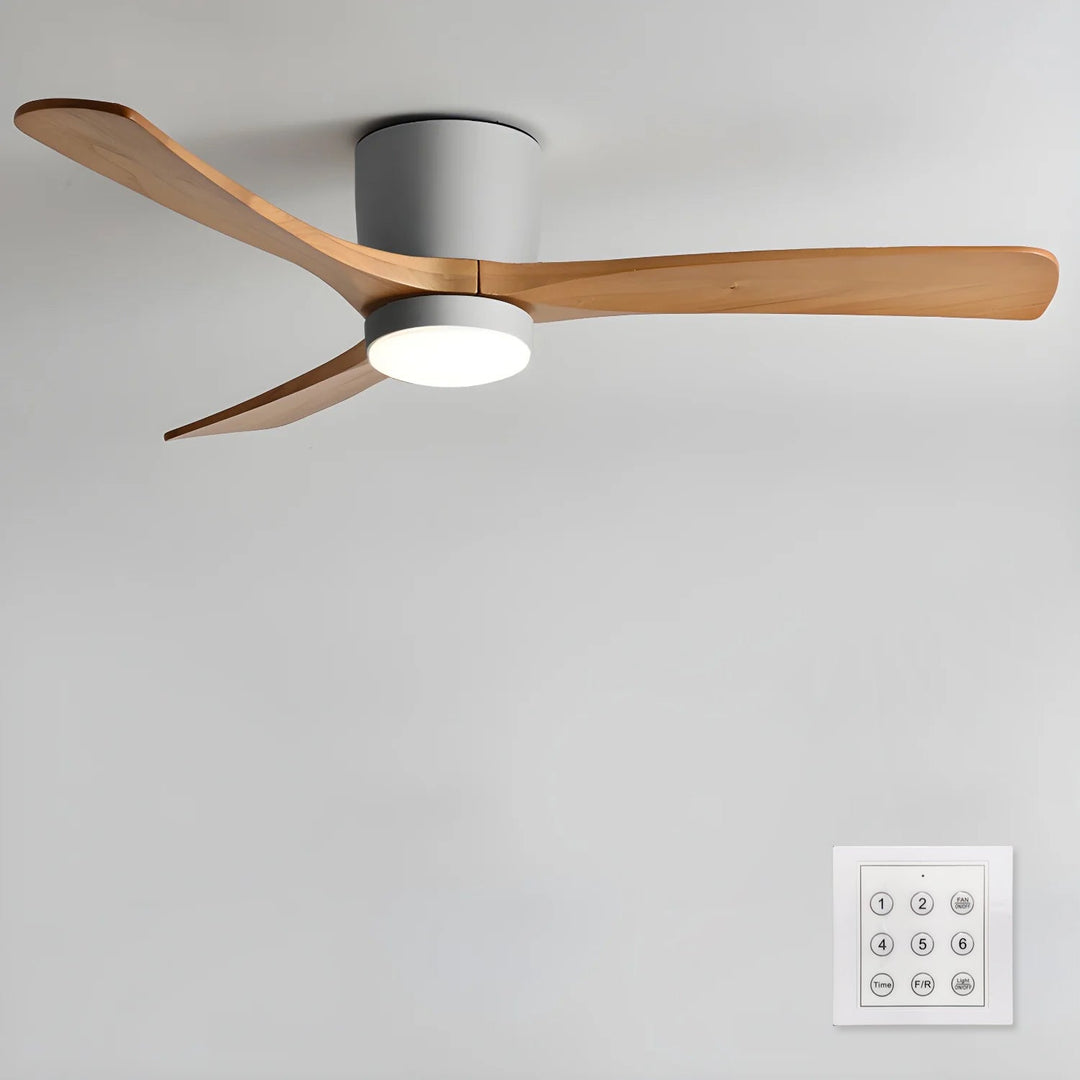 Uppgradera hemmet med denna energieffektiva takfläktlampa med träblad och LED.