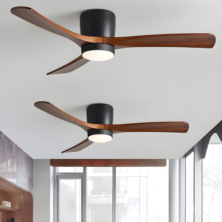 Takfläktlampa med träblad och justerbar LED-belysning för alla rum inomhus.