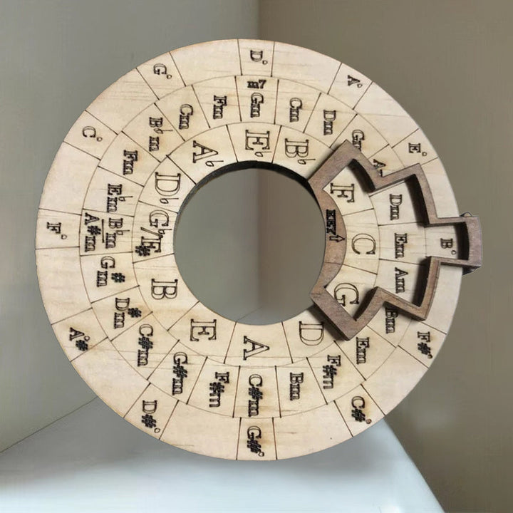 "Elegant trä melodiverktyg för musiker, justerbar i vit finish, hållbart och vackert designat för musikstudion."