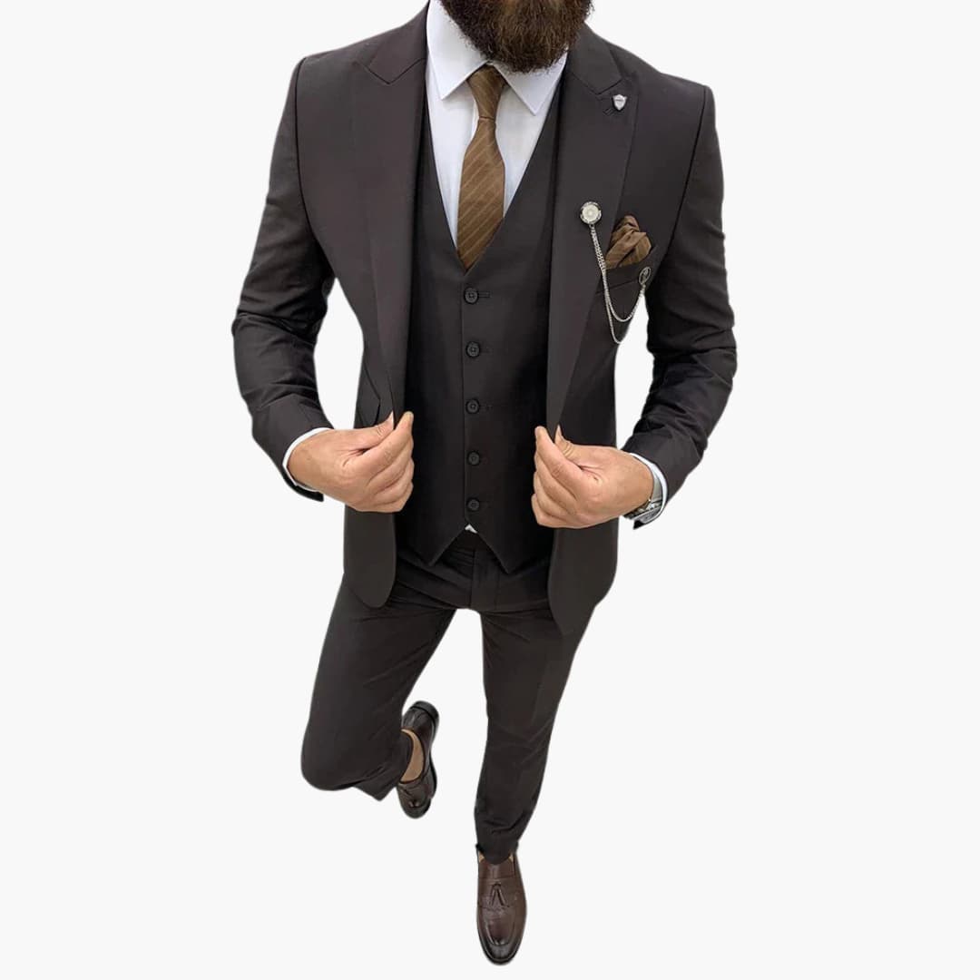 Elegant tredelad herrkostym i smal passform. Perfekt för bröllop och formella event.