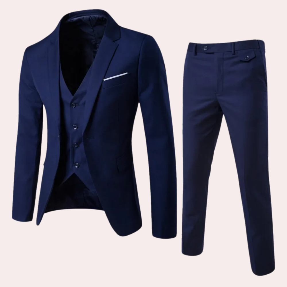 Snygg slimfit kostym Leon för herrar. Tredelad design i herrmode som utstrålar elegans och skärpa.