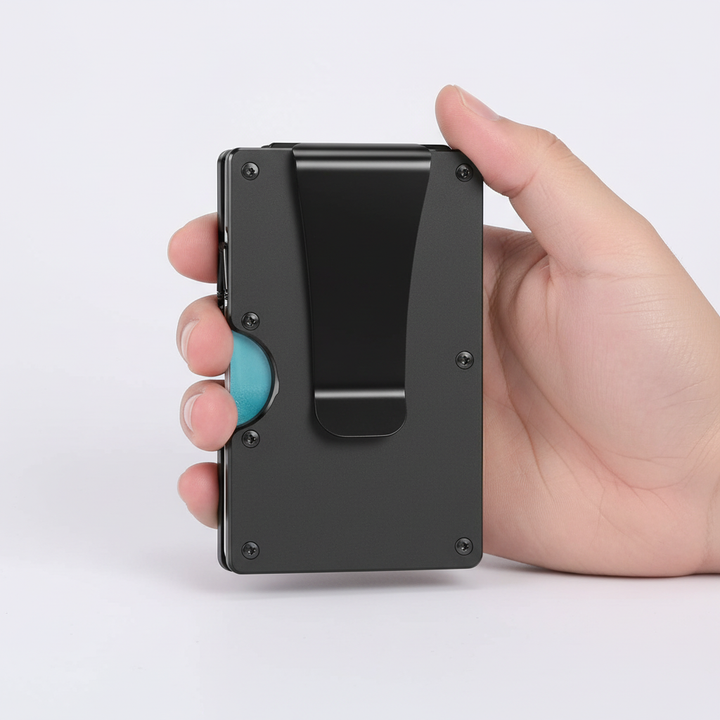 Ultratunn herrplånbok i kolfiber med RFID-skydd. Elegant och slitstark minimalistisk slimwallet.