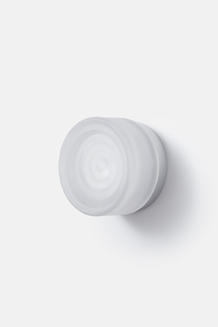 Tidlös design vägglampa, IP65 LED för elegant och väderbeständig fasadbelysning.
