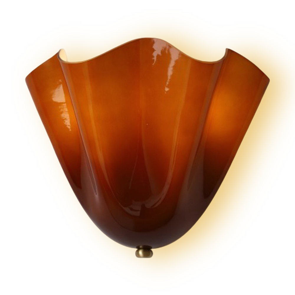 Elegant snäckformad LED-vägglampa. En designlampa för modern inredning, skapar stämningsljus.