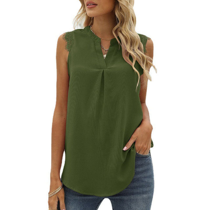 "Elegant V-ringad ärmlös damväst i spetsmönstrad polyester, perfekt för lager på lager och romantiska sommaroutfits."