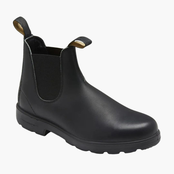 Gråa slip-on Chelsea-stövlar för herr med elastiska paneler. Moderna och bekväma herrskor för alla tillfällen.