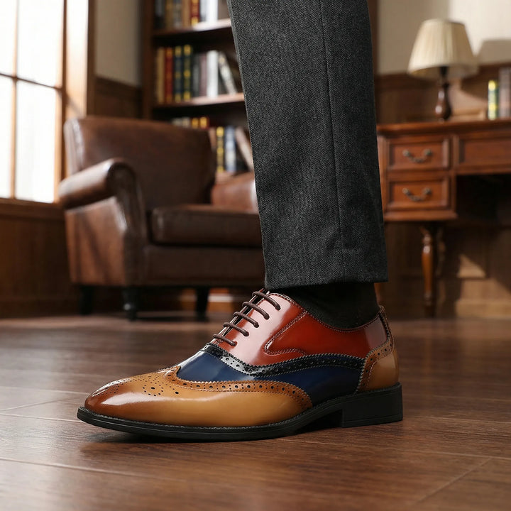 Eleganta bruna herr wingtip brogue snörskor, Hayden. Klassiska dresskor perfekta för formella tillfällen.