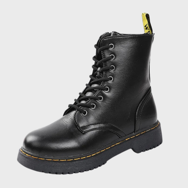 Svarta eleganta Dambootser Luna. Bekväma damstövlar perfekta för mode & vardag. All-year skor.