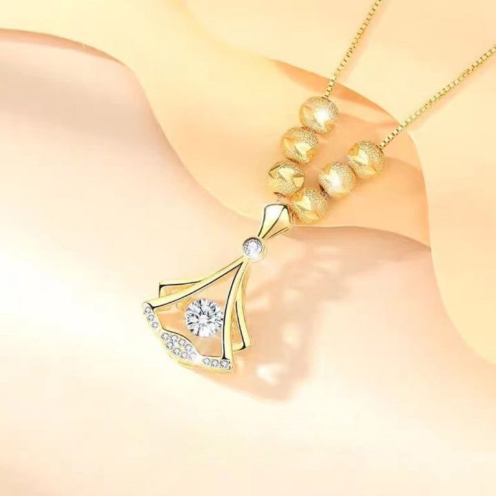 "Eleganta Ginkgo Löv Halsband, 18K guldplätering med diamanter, naturinspirerad design för damer, justerbar längd."