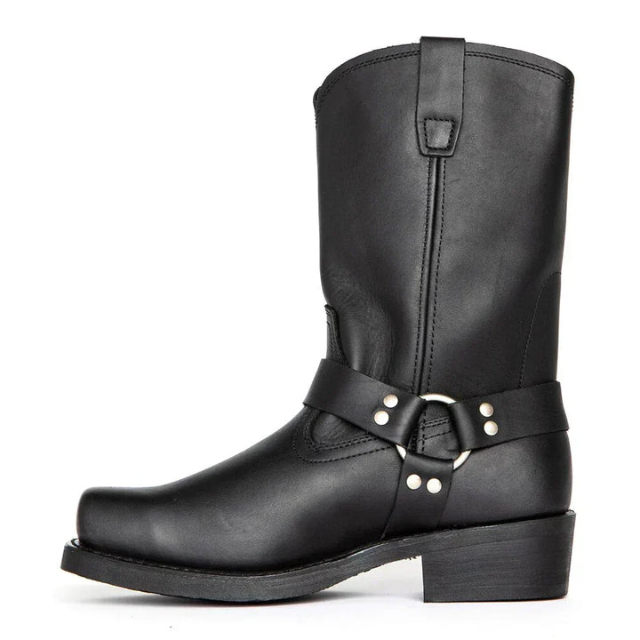 Eleganta herr cowboyboots i tidlös stil, perfekta som vardagsskor eller höstskor för herrmode.