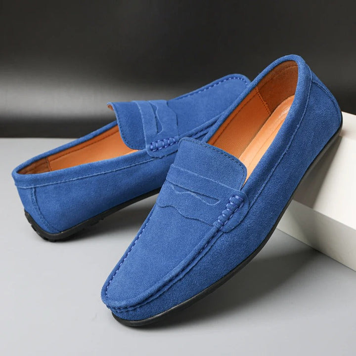 Bekväma slip-ons loafers i hög kvalitet för män. Perfekta vardagsskor med överlägsen komfort.
