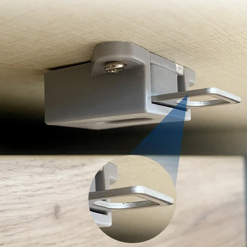 "Elektronisk skåplucka med smart RFID-lås, modern design i grått, svart eller vitt för säkra förvaringslösningar."