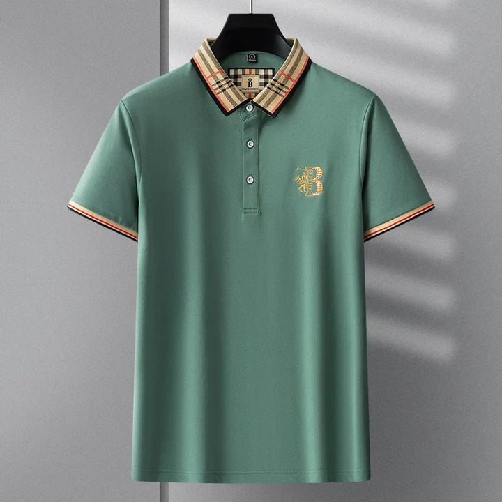 Herr pikétröja Matthew. Kortärmad svart polo, idealisk för vardagsmode och en bekväm passform.