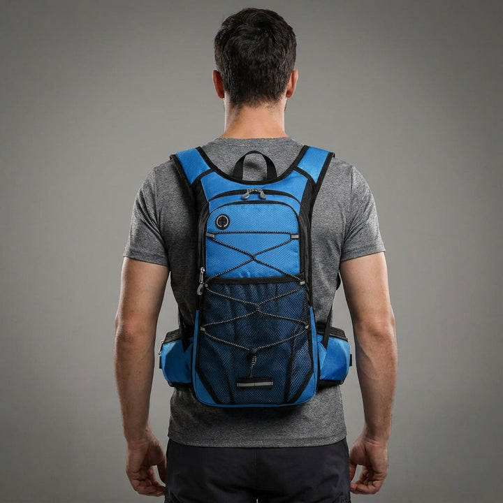 Pathcore ergonomisk ryggsäck med praktiska fack för organisering. Perfekt för vandring, cykling & sport.