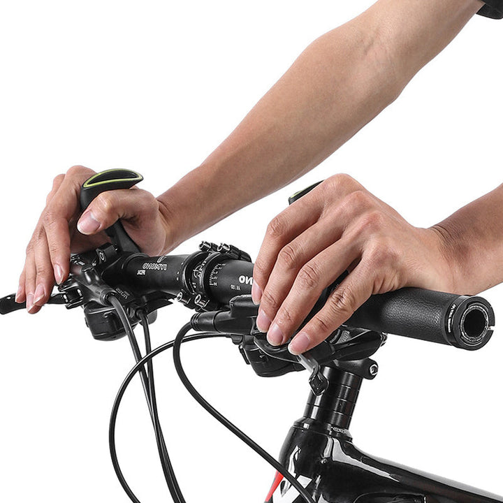 "Ergonomiska svarta cykelhandtag med säker O-form, perfekt för smärtfri cykling och enkel montering."