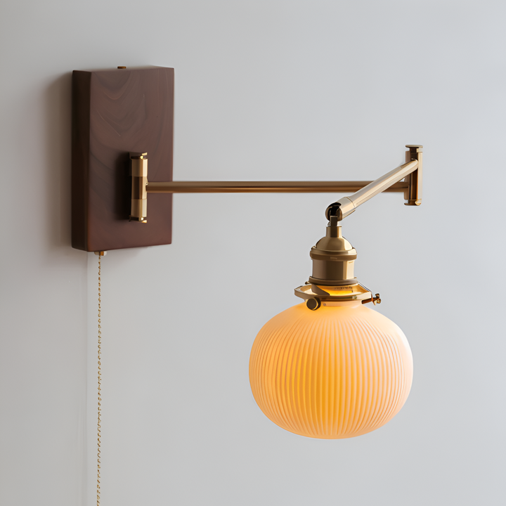 Modern EzyGlow vägglampa i nordisk stil. Elegant LED belysning som inredningsdetalj, justerbar.