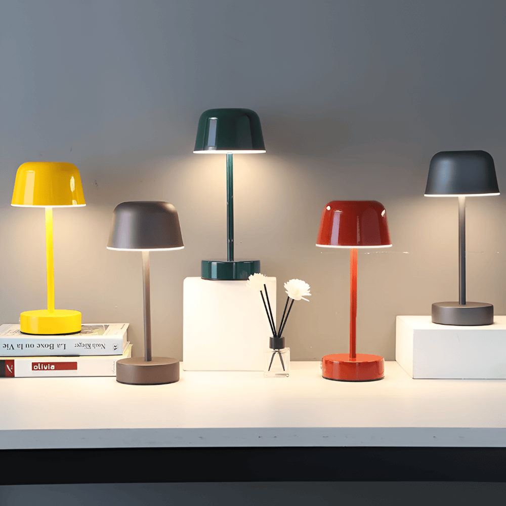 Modern färgglad retro bordslampa med LED, trådlös och dimbar. Idealisk heminredning.