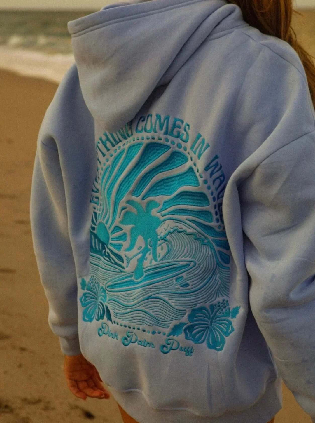 Stilren Hoodie med Grafiskt Tryck – Mjuk och Bekväm