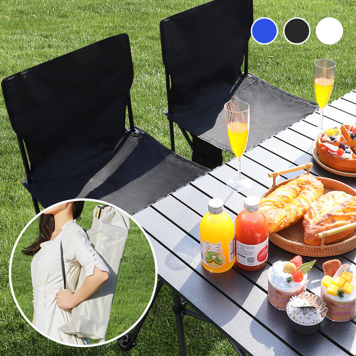 Fällbar campingstol i flera färger, robust design med sidofickor, tillverkad i oxfordväv och stålram för utomhusbruk.