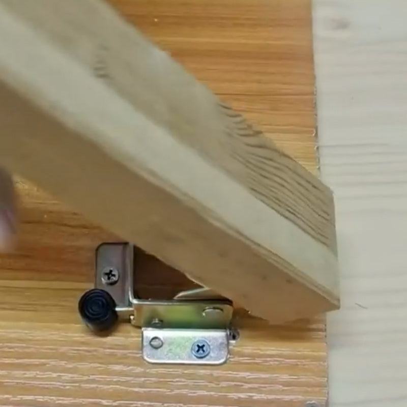 "Fällbart låsgångjärn för DIY-projekt, guldfärgad metall med antik finish, idealisk för hyllor och hopfällbara bord."