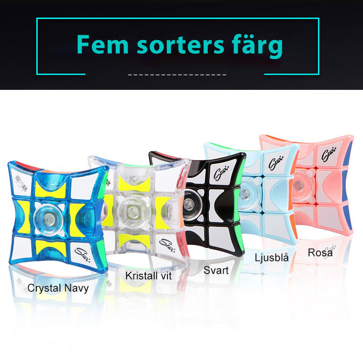 "Färgglad fidget Rubiks kub i svart, korall och ljusblå. Kombinerar stresslindring med rolig och mångsidig design."