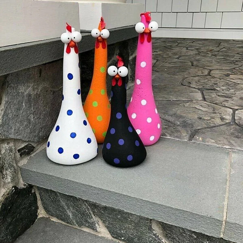 "Färgglad handgjord kycklingdekor i orange, svart, rosa och grön för trädgård och hem, tålig i alla väder"