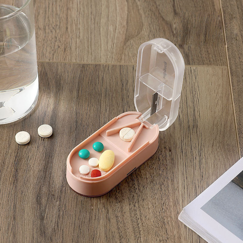 "Färgglad portabel pilleravskärar-organisatör med flera fack, ergonomisk design för enkel medicinhantering, hälsa och välbefi