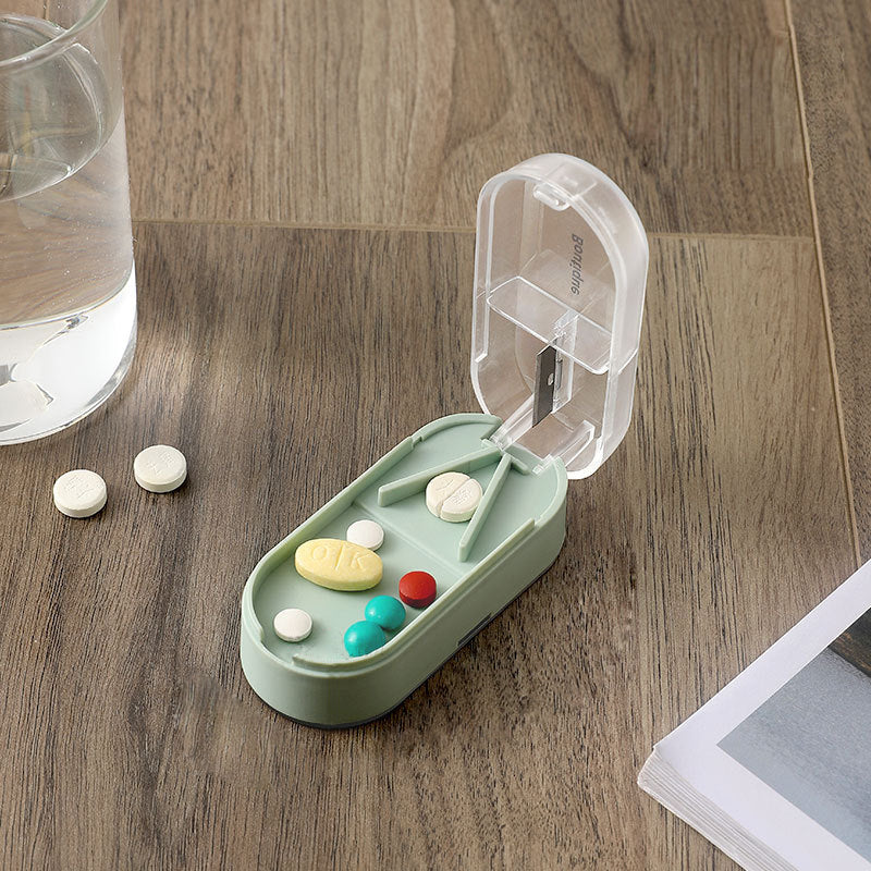 "Färgglad portabel pilleravskärar-organisatör med flera fack, ergonomisk design för enkel medicinhantering, hälsa och välbefi
