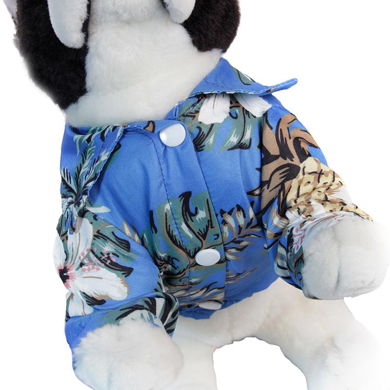 "Färgglad sommar Hawaiian t-shirt för husdjur i lätt polyester, blommönster för stil och komfort vid alla tillfällen."
