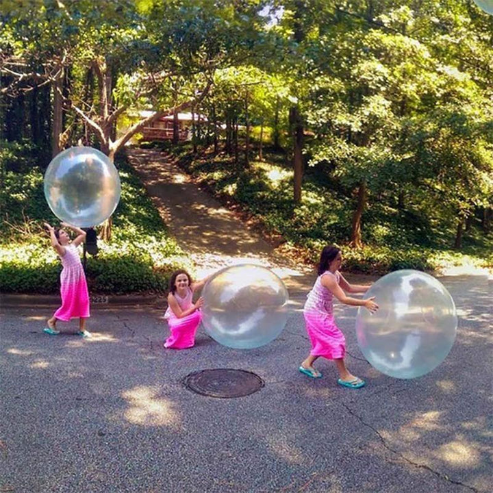 "Färgglad uppblåsbar Bubble Ball för barn, perfekt för utomhuslek. Tillverkad av hållbart material, finns i rosa, grön och bl