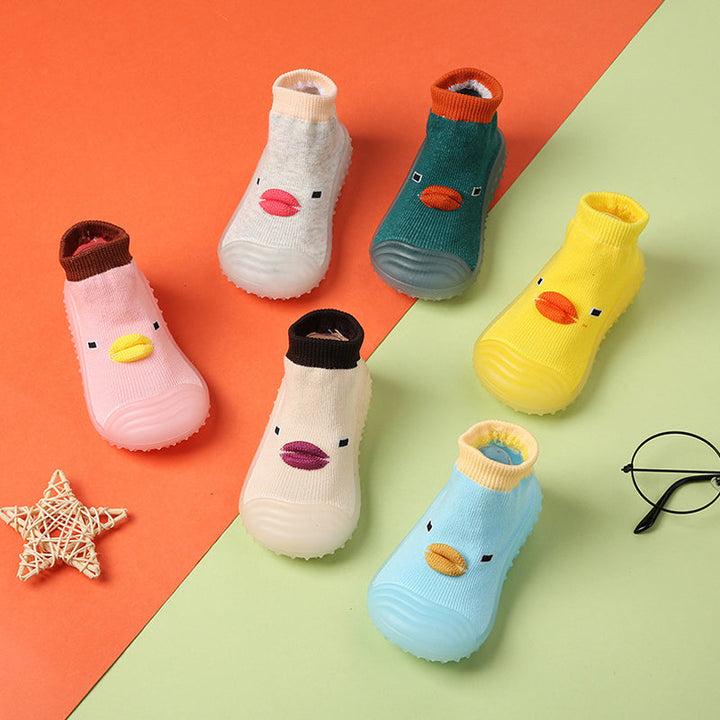 "Färgglada, bekväma barnsko för småbarn med halkfri sula, perfekt för lek och utforskning, enkel på- och avtagning."