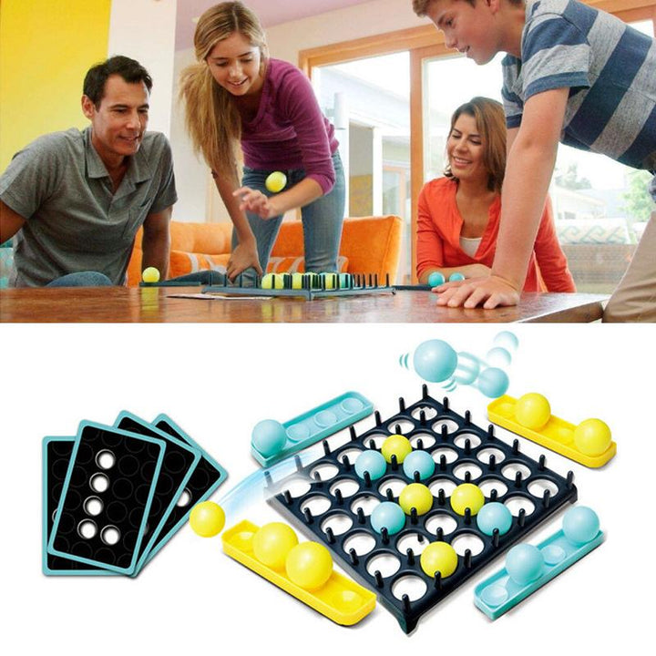 Färgglatt studsbollspel för barn i plast med spelbräda, bollhållare och bollar, för familjens underhållande tävlingar.
