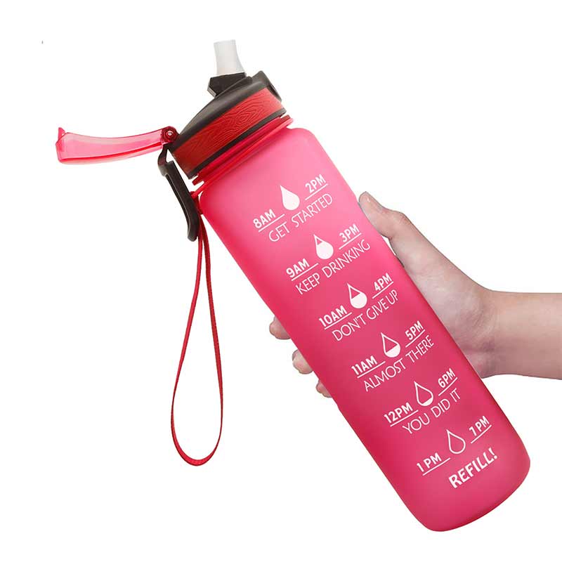 "Färggradient vattenflaska i BPA-fri Tritan, perfekt för utomhusbruk, 1000 ml, elegant och hållbar med modern design."