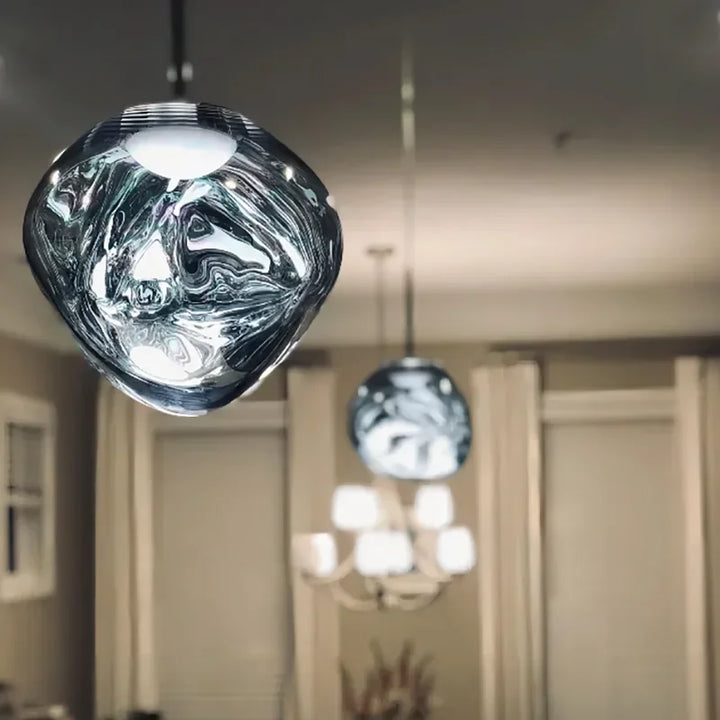 Modern Fjordline glaspendellampa, tidlös taklampa i skandinavisk stil för ett elegant hem.