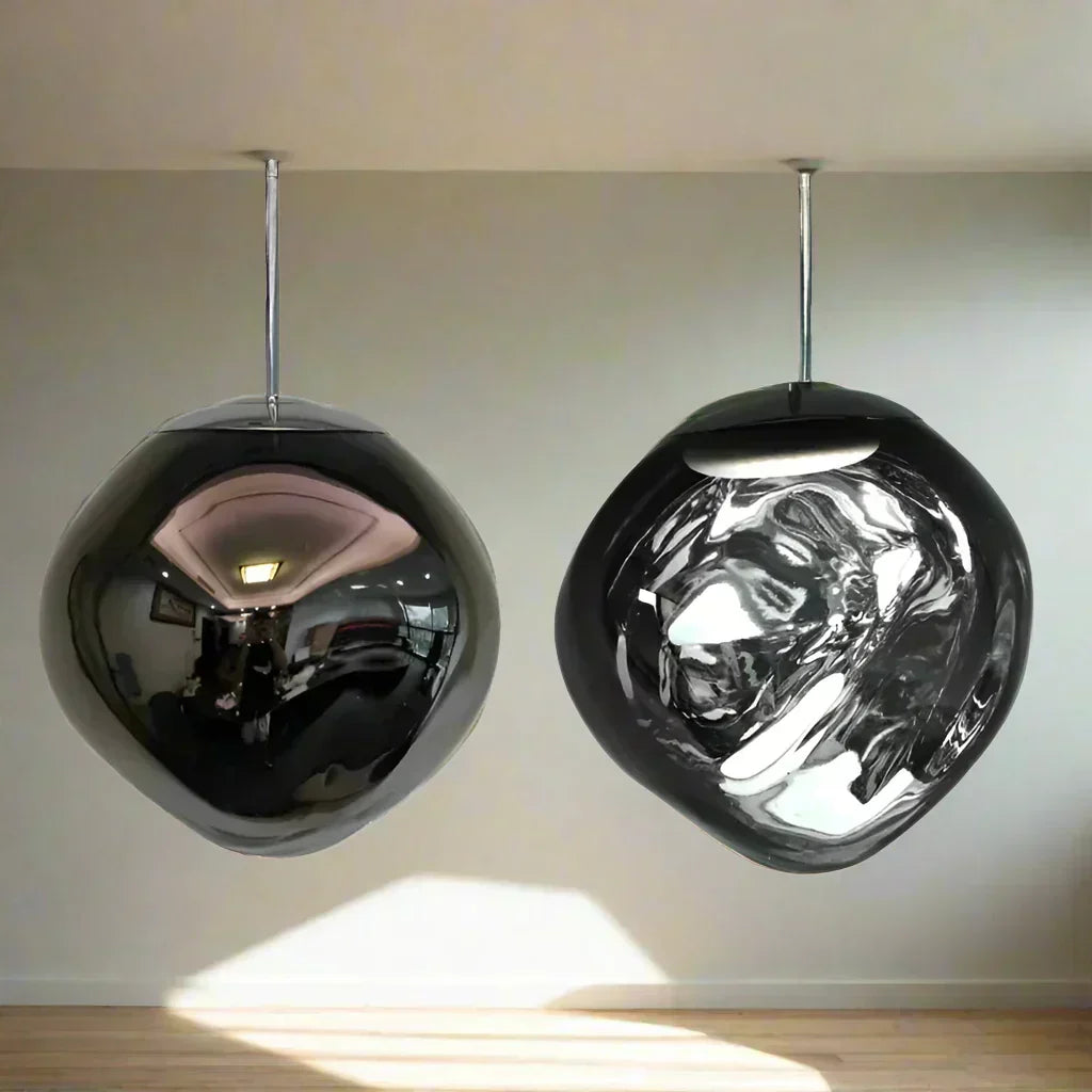 Fjordline glaslampa, skandinavisk taklampa i elegant design för vardagsrum och matrum.