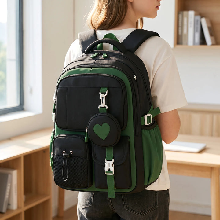 Flerfackig skolryggsäck för barn och ungdomar med geometriskt mönster, perfekt för skolan.