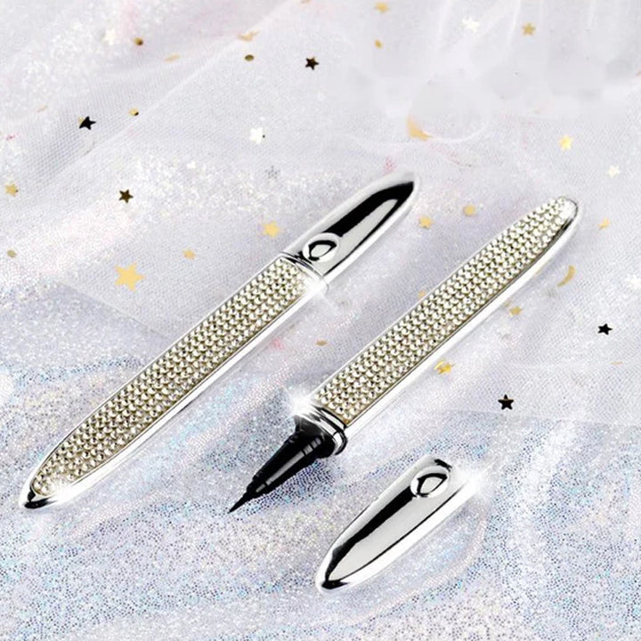 "Flerfärgad självhäftande eyeliner för kvinnor, vattenfast och kladdfri applicering, i nyanser av roséguld och svart."