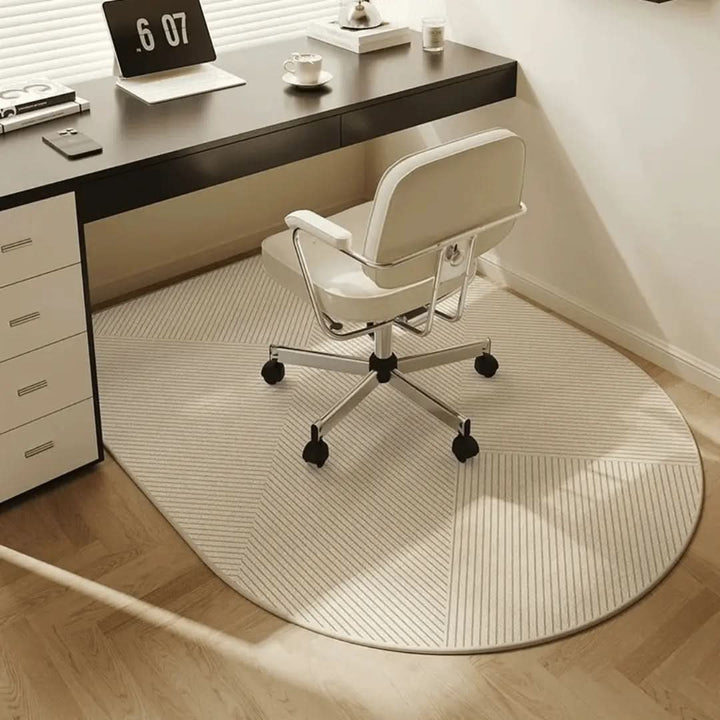 Halkfri FlexGuard stolmatta för kontor. Ger smidig rullning för kontorsstolar, skyddar golv effektivt.