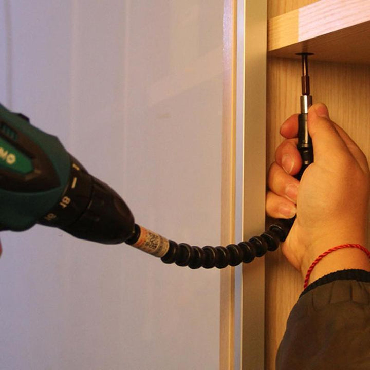 "Flexibel borrförlängare för trånga utrymmen, 30 cm, kolstål och plast, idealisk för skruv- och borrprojekt."