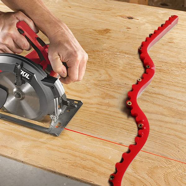 "Flexibel profileringsremsa i polymer, böjbar, kedjedesign, perfekt för böjda ytor, träarbete och precision."