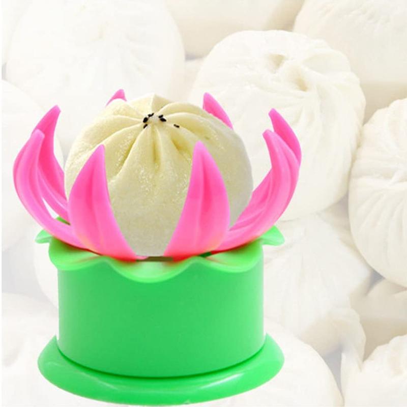 Formar för bullar i grön-rosa PP-material, för enkel bakning med kreativ design och hållbar användning.