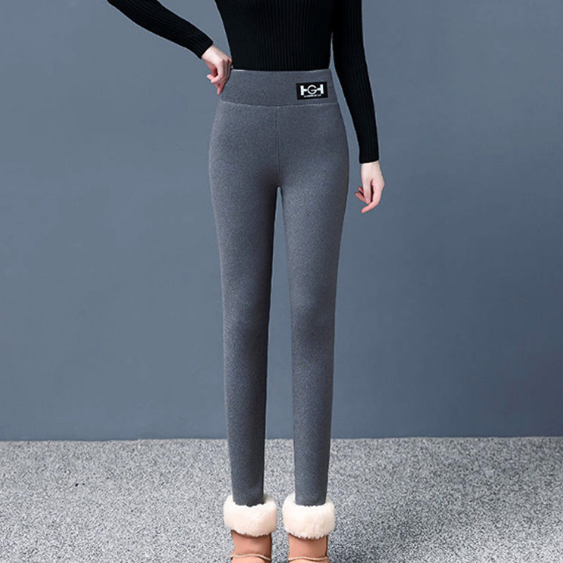 "Framsida av kvinnors varma fleecefodrade leggings, hög midja och elegant design för kallt väderkomfort."
