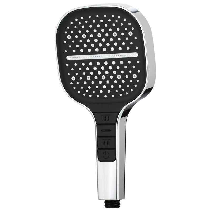 "Fyrkantigt regnduschhuvud med handdusch, elegant design i krom, ger jämnt vattenflöde för lyxig duschupplevelse."