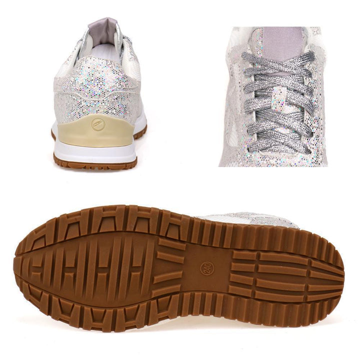 "Gnistrande dam sneakers med kristaller i blå, rosa och vit, elegant designad för stil och komfort."